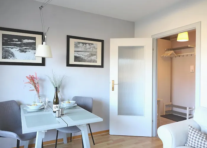 Modernes 2-Zimmer-Appartement mit Balkon.