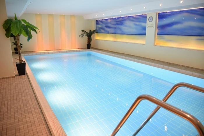 Modernes 2-zimmer-appartement Mit Balkon. Apartment *