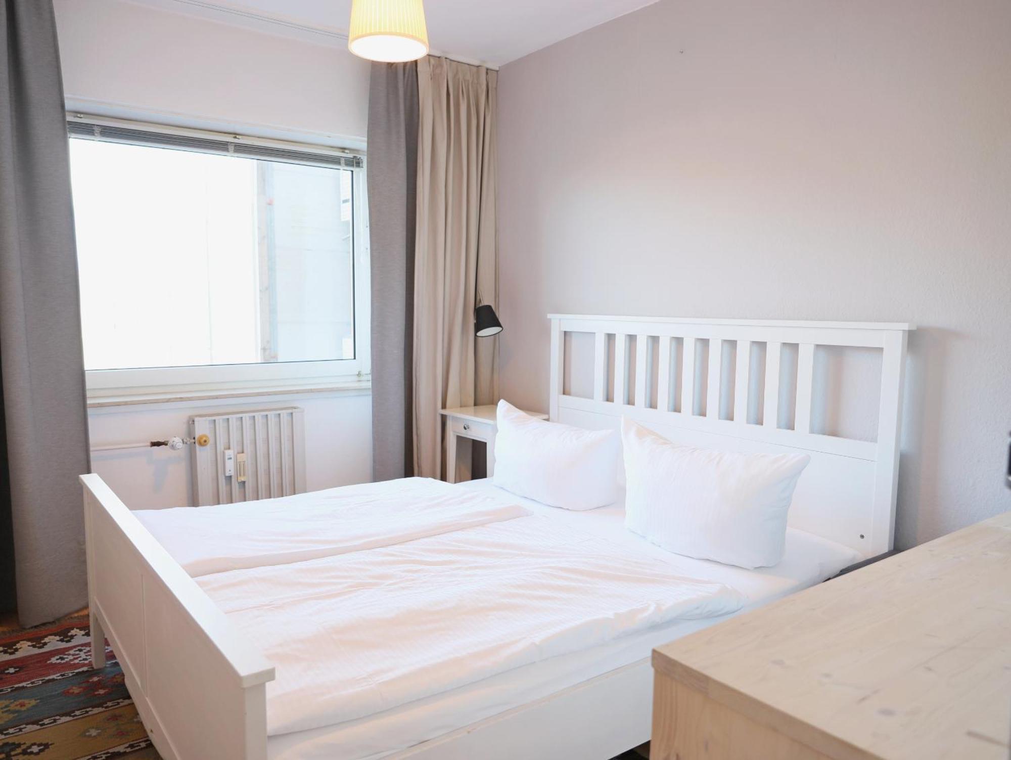 Modernes 2-zimmer-appartement Mit Balkon.