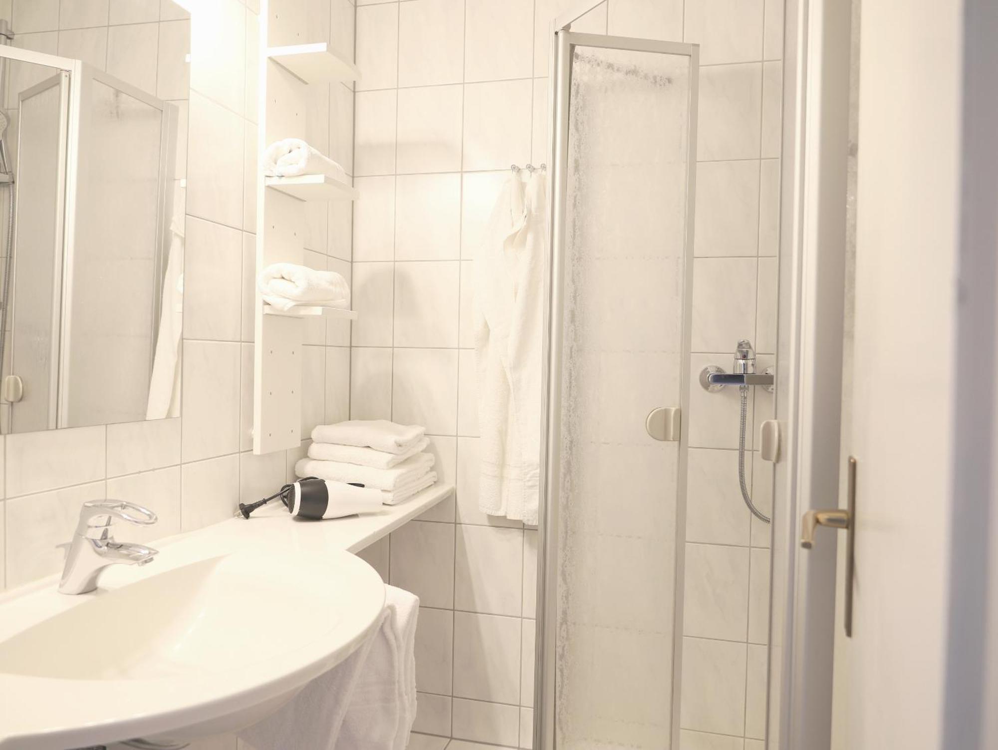 Modernes 2-zimmer-appartement Mit Balkon. Apartment