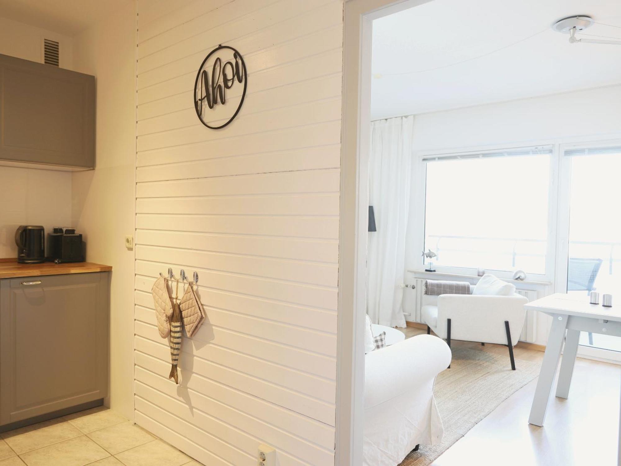 Apartment Modernes 2-zimmer-appartement Mit Balkon. *