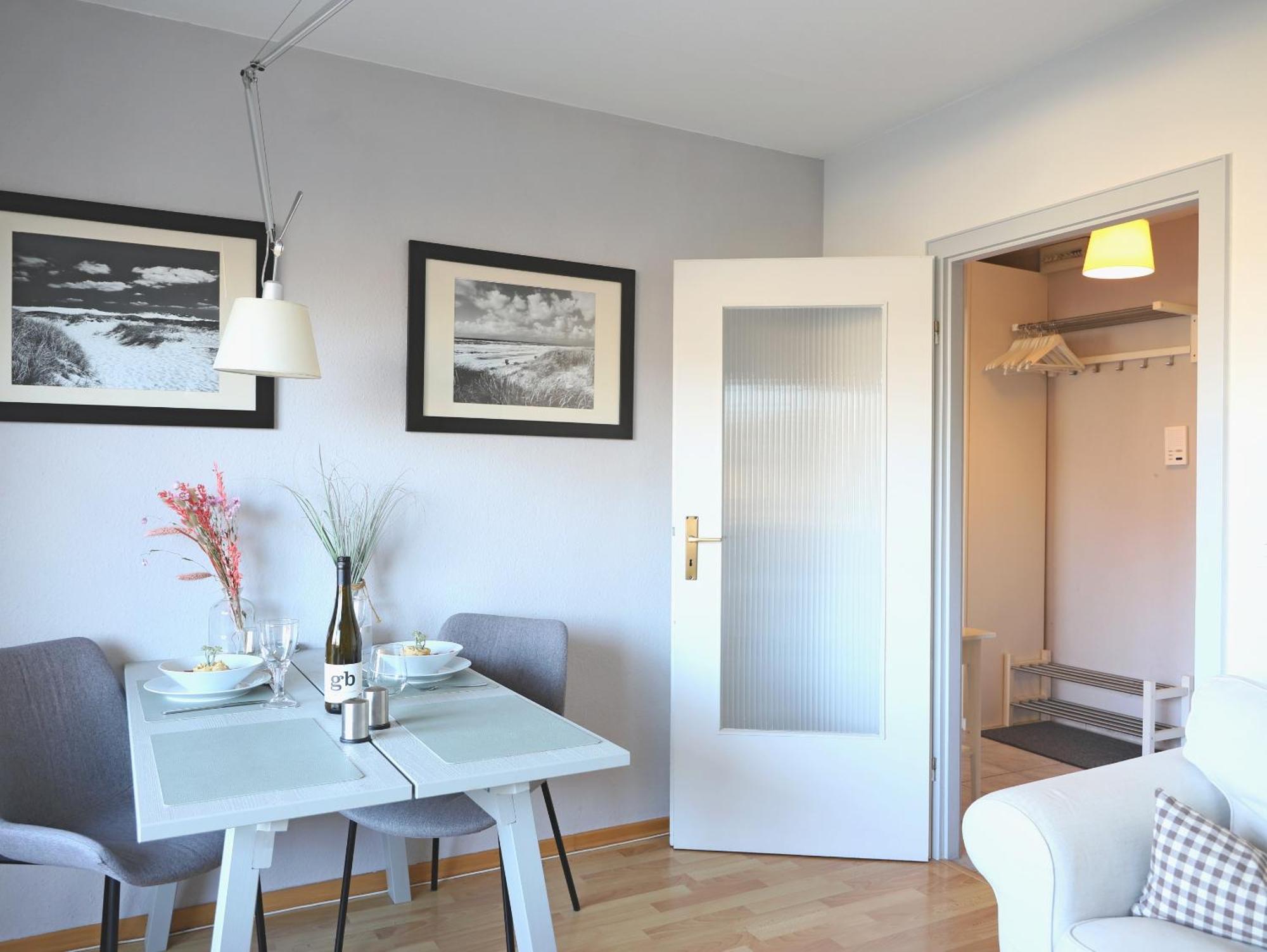 Modernes 2-zimmer-appartement Mit Balkon. * Westerland